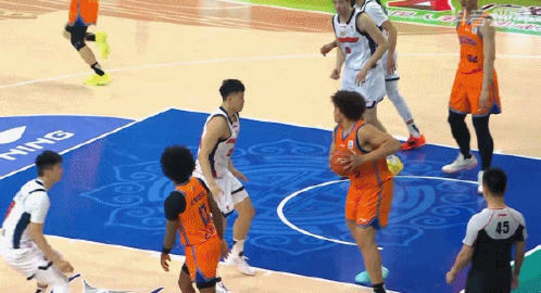 ewc-包含转折点多特蒙德遗憾出局，CBA常规赛赛后攻防权衡，球迷炸锅，赛季目标并未改变的词条